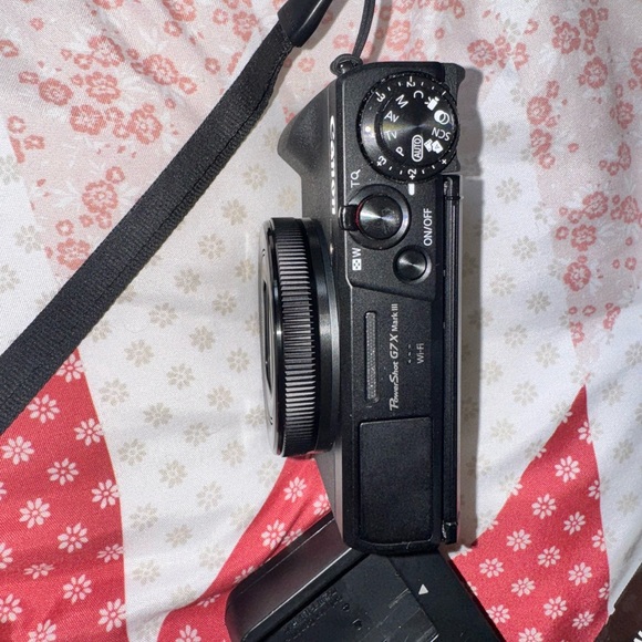 Canon PowerShot G7X MARK III - Picture 5 of 8